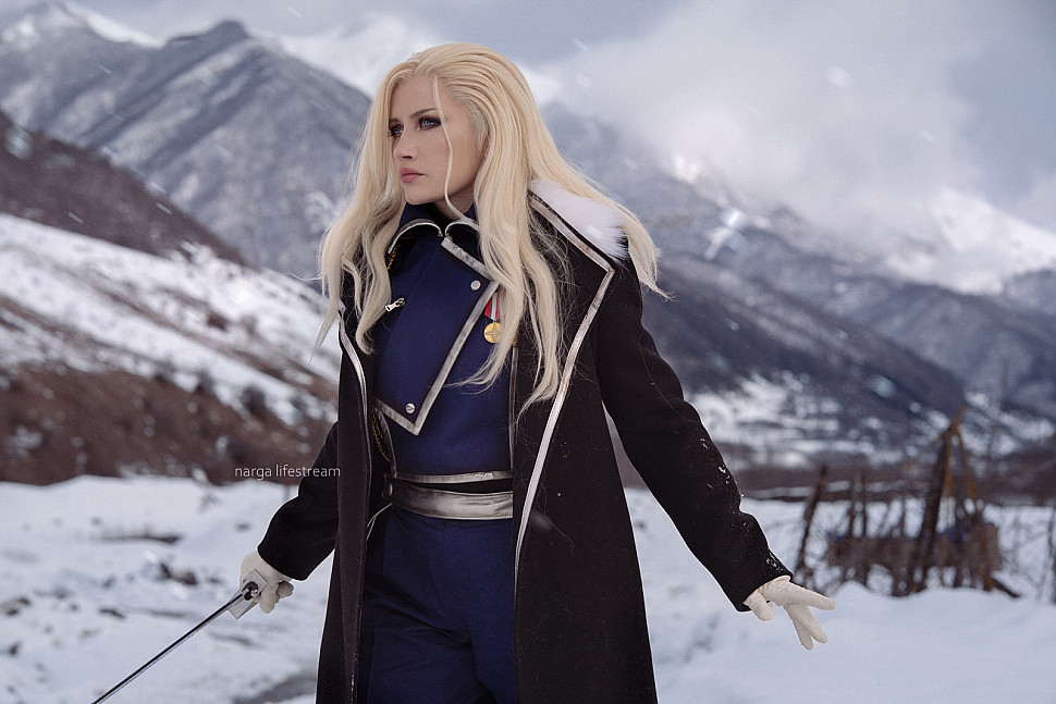 [Cosplay] Olivier Armstrong (Inspired by Fullmetal Alchemist: Brotherhood) by Narga