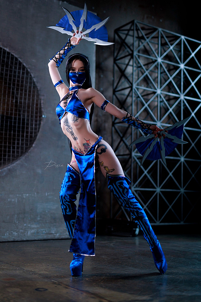 [Cosplay] Kitana (Mortal Kombat) by Pixie #Inspired