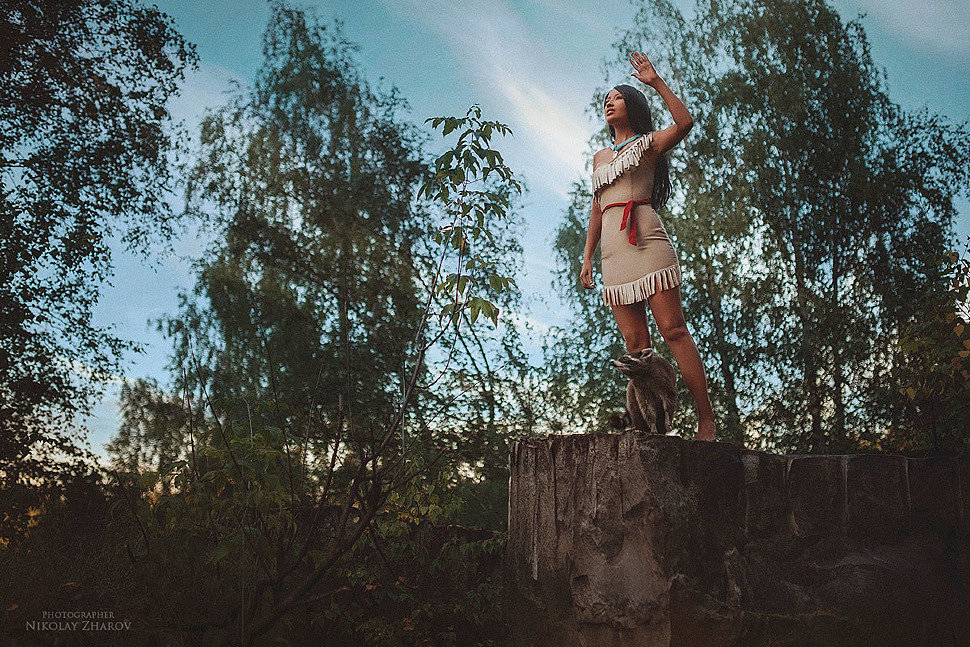 Russian Cosplay: Pocahontas by atashi karas