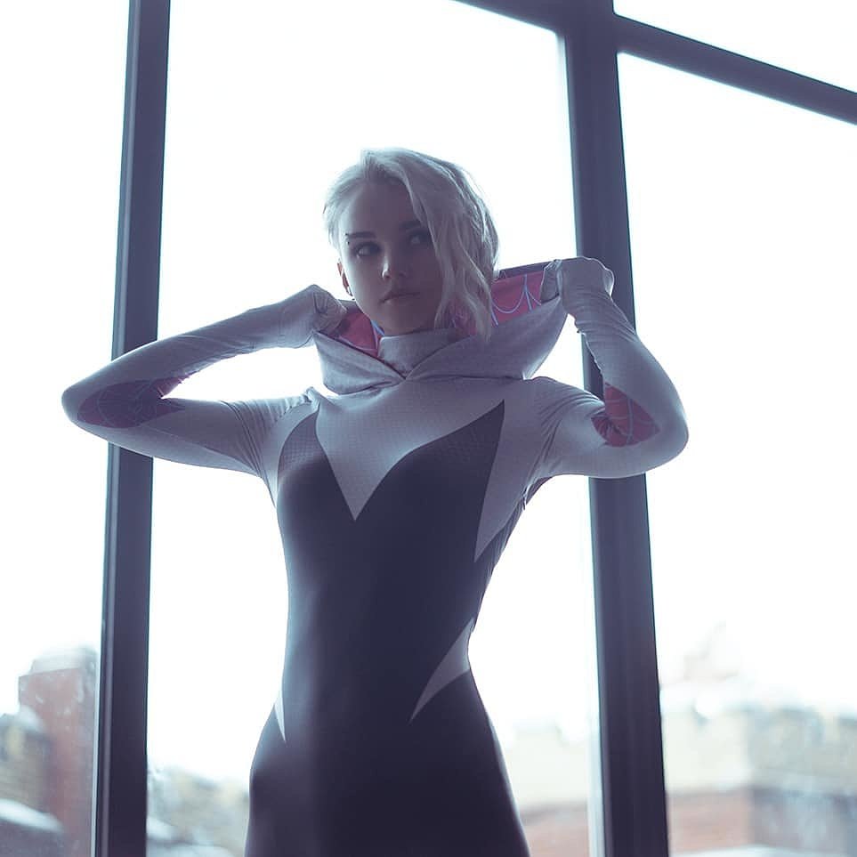 Russian Cosplay: Gwen Stacy (Spider-Man) by shirogane_sama