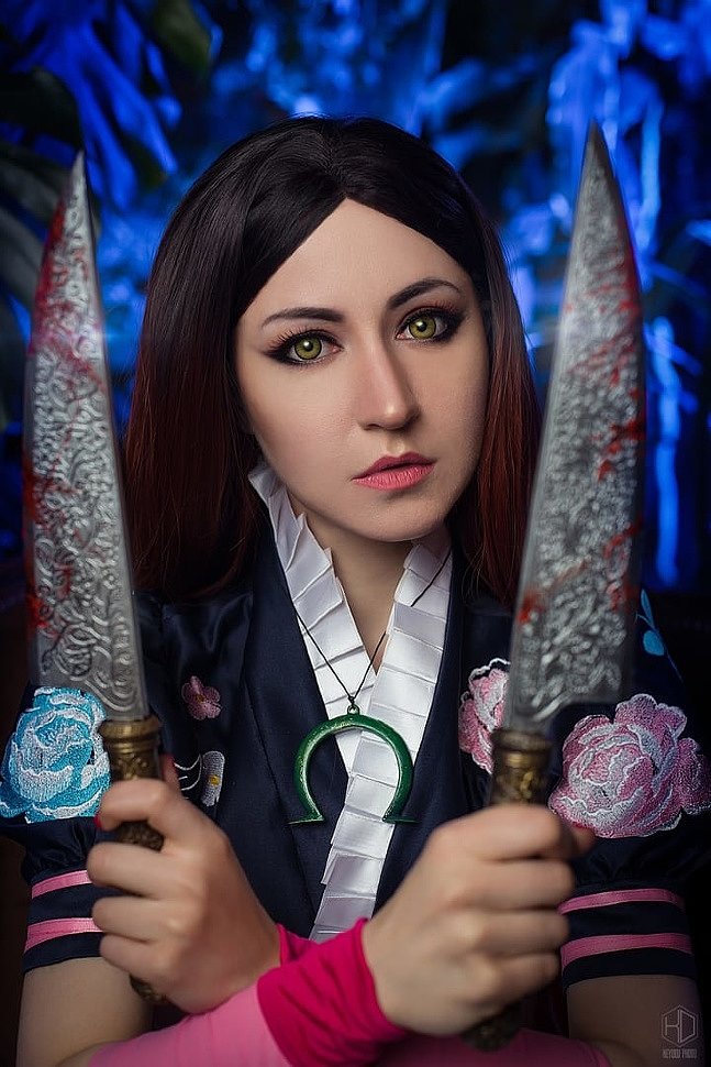 Russian Cosplay: Alice Liddell (Alice: Madness Returns) by Odango