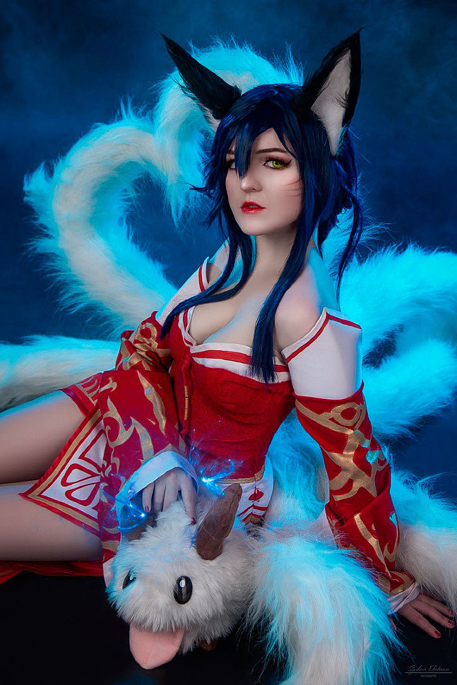 Cosplay Ahri (League of Legends) by Kotoko.