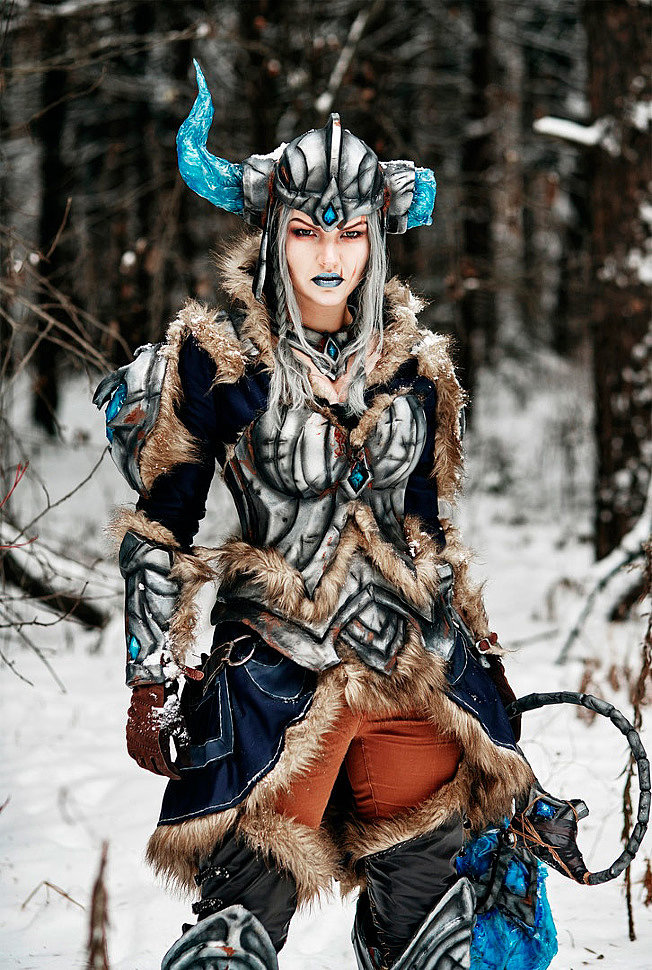 Russian Cosplay: Sejuani (League of Legends)