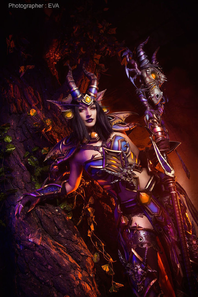 Russian Cosplay: Lady Sinestra (World of Warcraft)