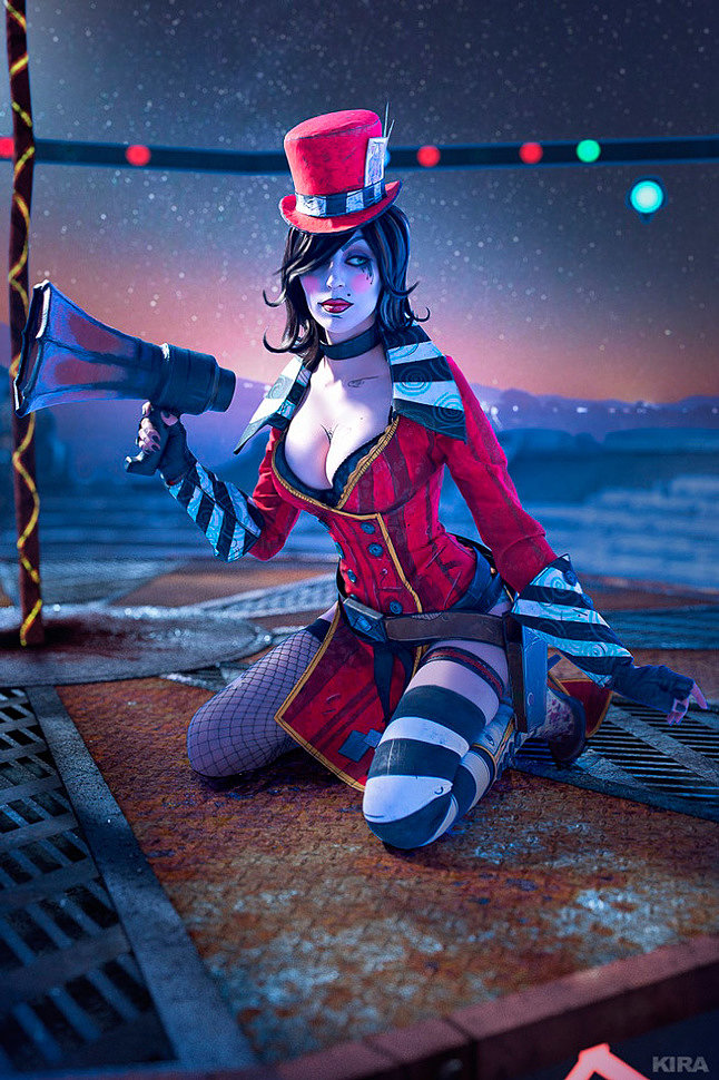 Russian Cosplay: Mad Moxxi (Borderlands) by Daria Rooz