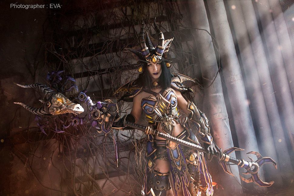 Russian Cosplay: Lady Sinestra (World of Warcraft)