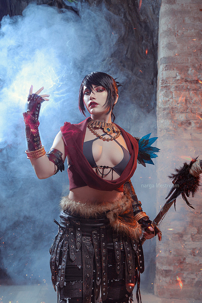 [Cosplay] Morrigan (Dragon Age) by Narga #Inspired