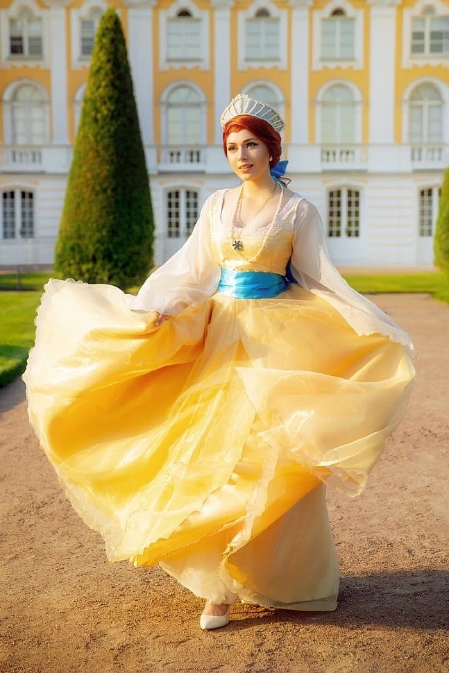 Russian Cosplay: Anastasia by Crimshtein