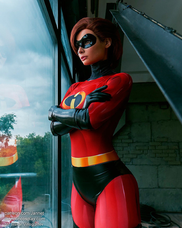 Russian Cosplay: Elastigirl (The Incredibles) by Jannet Incosplay