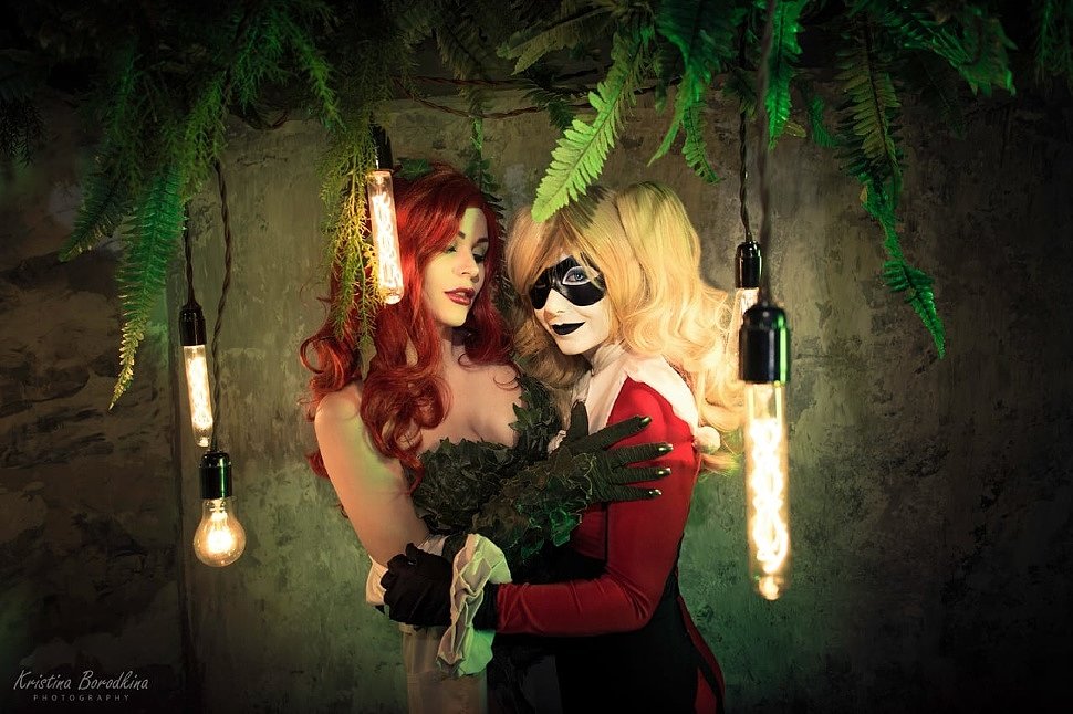 Russian Cosplay: Poison Ivy & Harley Quinn (DC Comics)
