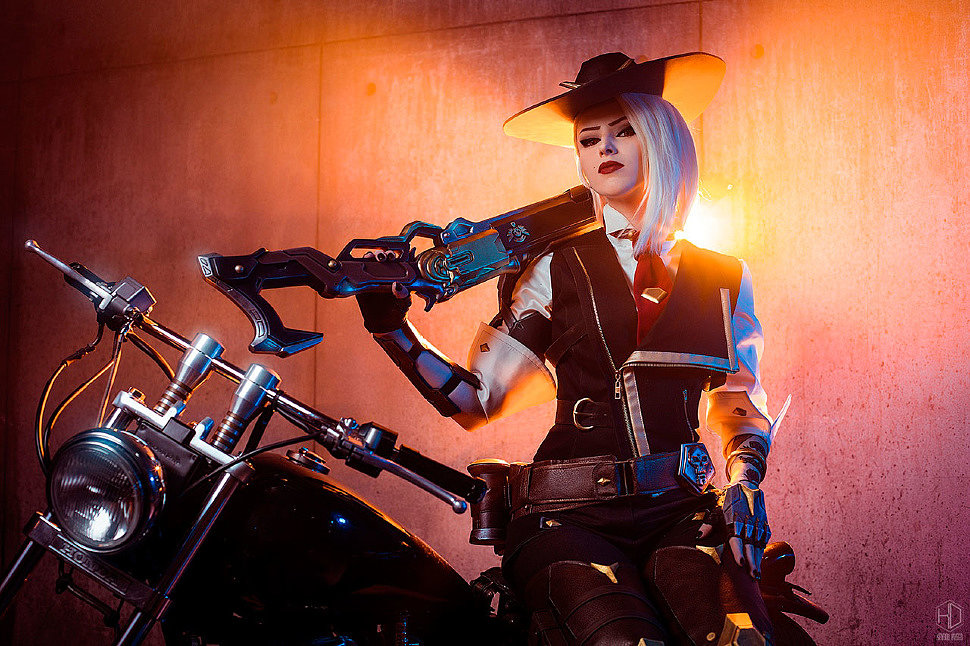 Russian Cosplay: Ashe (Overwatch)