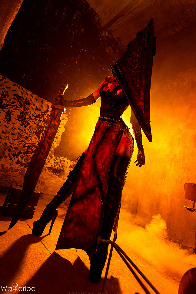 [Cosplay] Pyramid Head (Silent Hill) by Waterloo