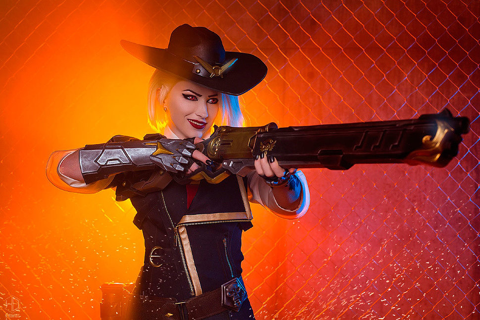 Russian Cosplay: Ashe (Overwatch)