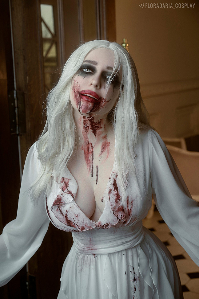 [Cosplay] Selena Corey (Resident Evil Requiem Inspired) by Floradaria