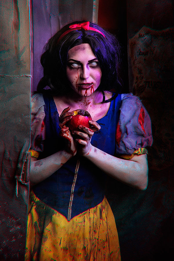 Russian Cosplay: Zombie Snow White (Disney) by Margarita Mysteria