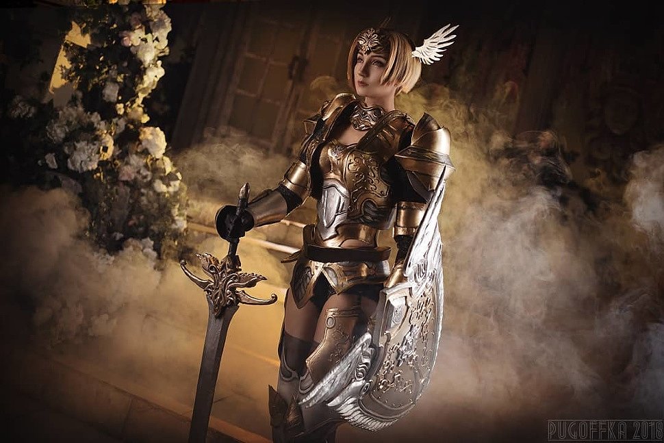 Russian Cosplay: Lineage 2