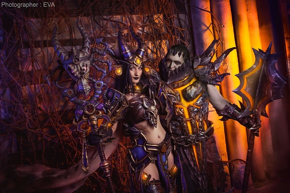 Russian Cosplay: Deathwing and Lady Sinestra (World of Warcraft)