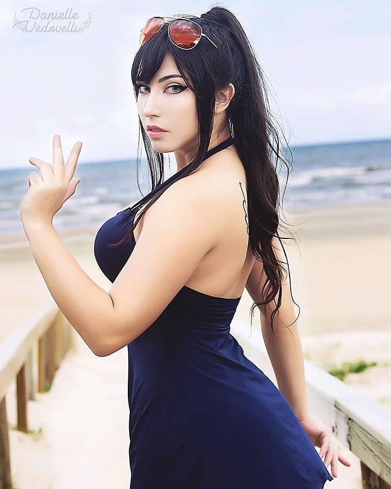 Cosplay: Nico Robin (One Piece) by Danielle Vedovelli