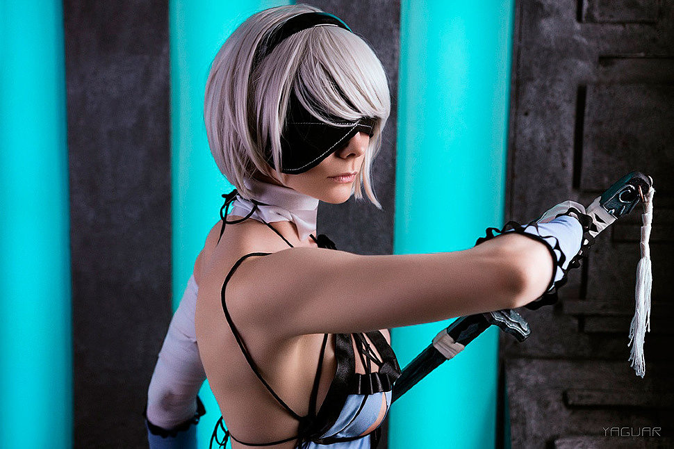 Russian Cosplay: 2B (Kaine Outfit) (NieR: Automata)