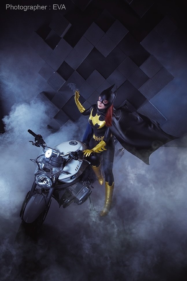 Russian Cosplay: Batgirl (DC Comics) by Shredinger Kota