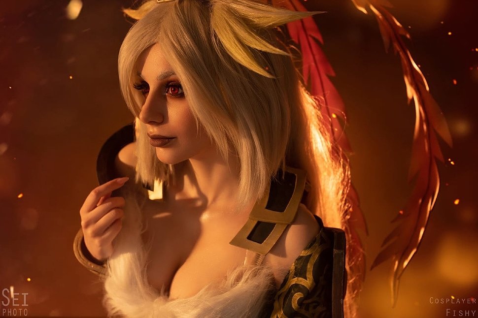 Russian Cosplay: fem! Monkey King (Dota 2) by Daria Kravets