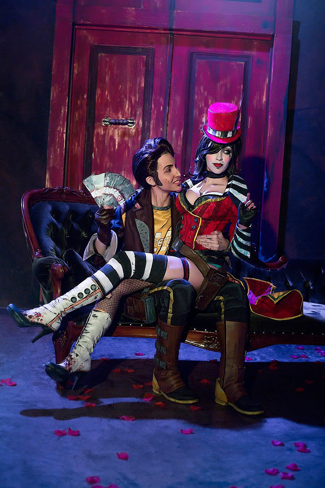 Russian Cosplay: Mad Moxxi, Handsome Jack (Borderlands)