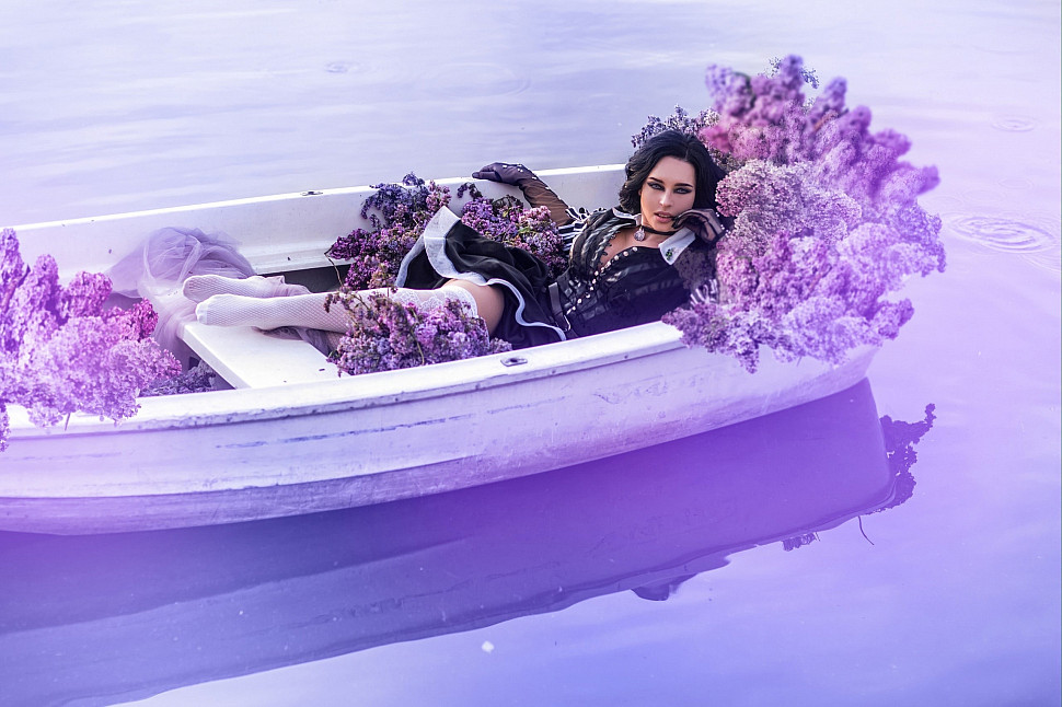[Cosplay] Yennefer (The Witcher Inspired) by Anna Shakh