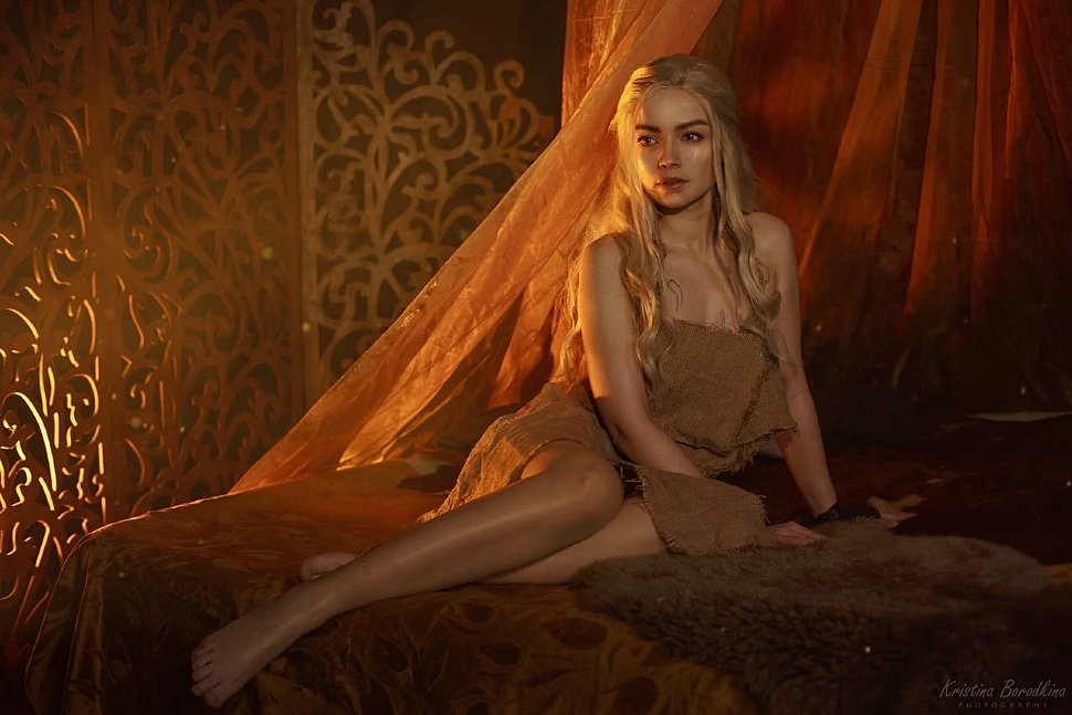 Russian Cosplay: Daenerys Targaryen (Game of Thrones) by Stormborncat.