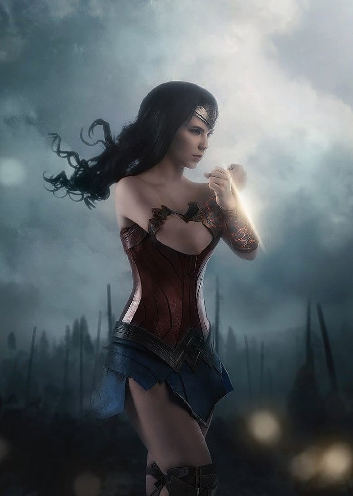 Russian Cosplay: Wonder Woman (DC) by Anastasya Zelenova