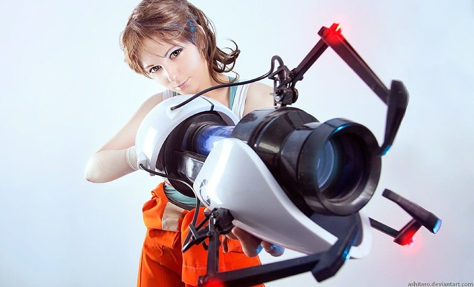 Russian Cosplay: Chell (Portal 2)
