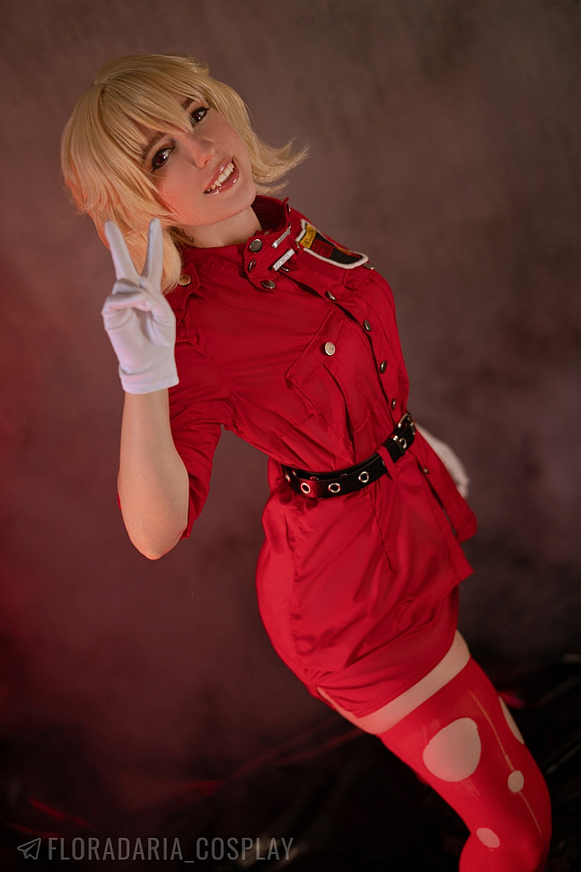 [Cosplay] Victoria Seras (Hellsing) by Floradaria #Inspired