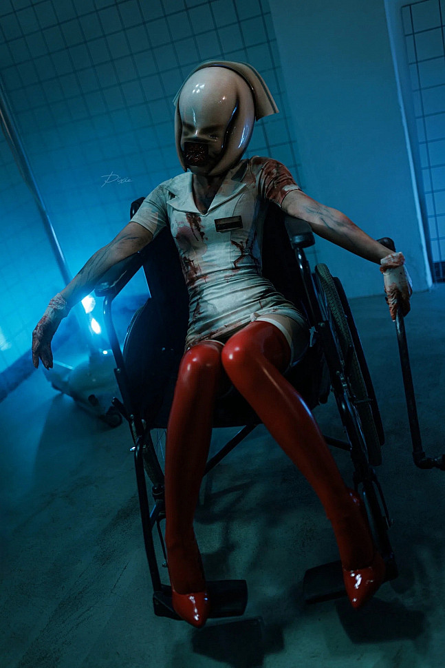 [Cosplay] Nurse (Silent Hill) by Pixie #Inspired