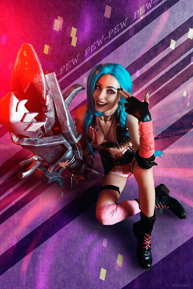 Russian Cosplay: Jinx (League of Legends) by Axilirator