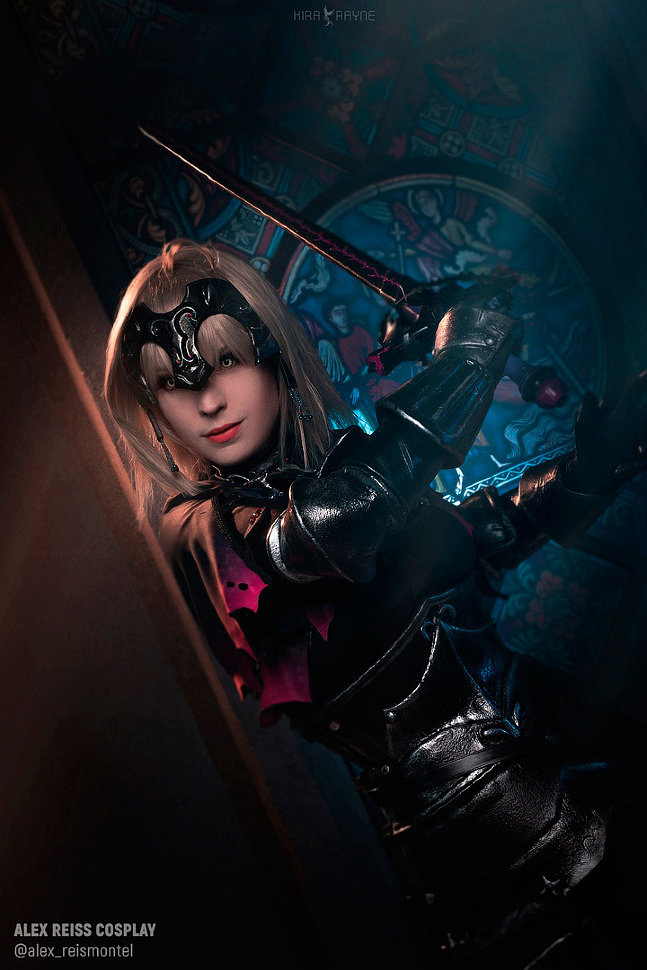 Russian Cosplay: Jeanne D'arc (Alter) (Fate/Grand Order)