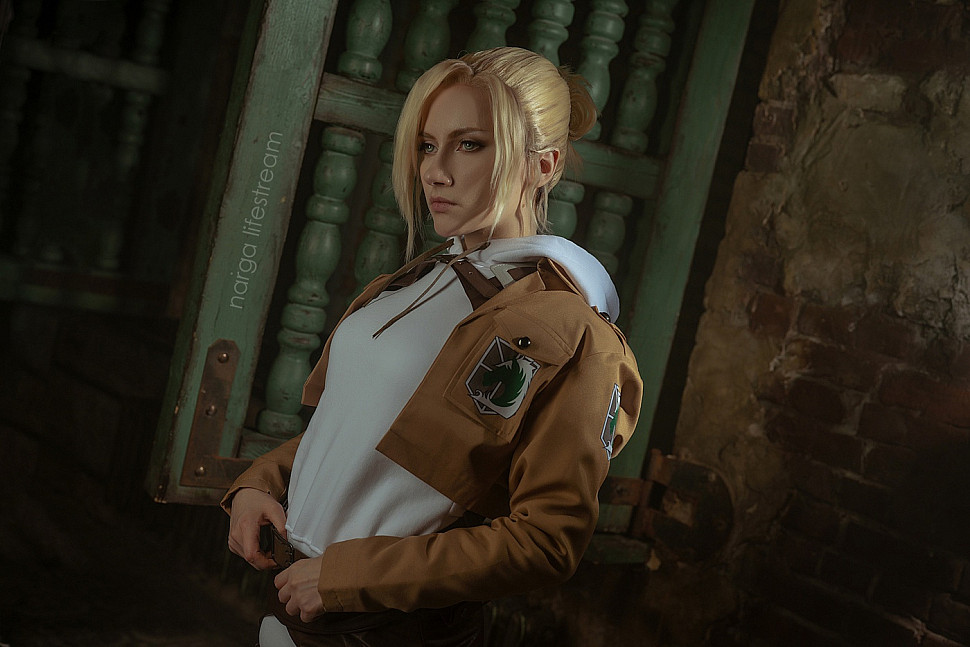 [Cosplay] Annie Leonhart (Attack on Titan) by Narga