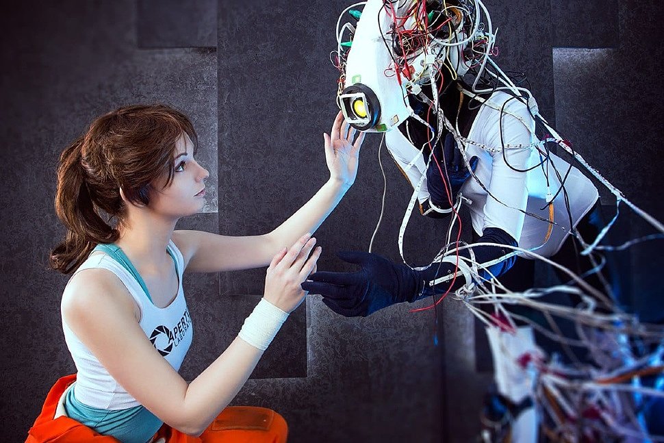 Russian Cosplay: Chell (Portal 2)