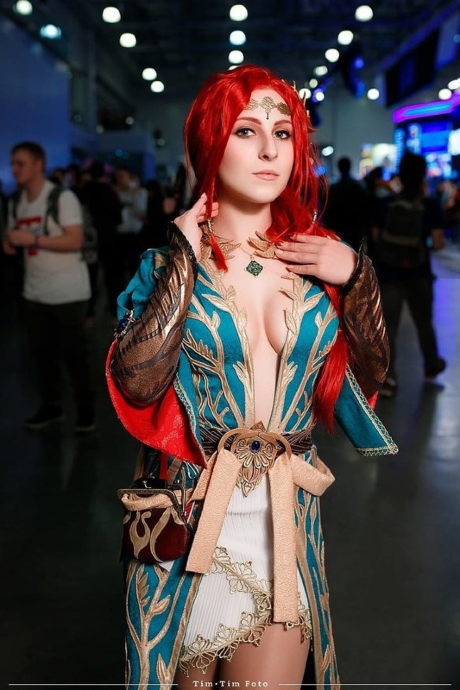 Russian Cosplay: Triss Merigold (The Witcher 3) by Roxolana Ridel