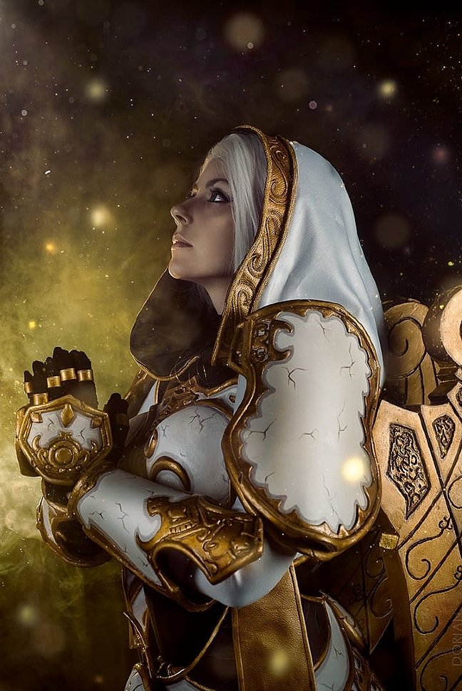 Russian Cosplay: Sister Benedron & Night Elf (World of Warcraft)