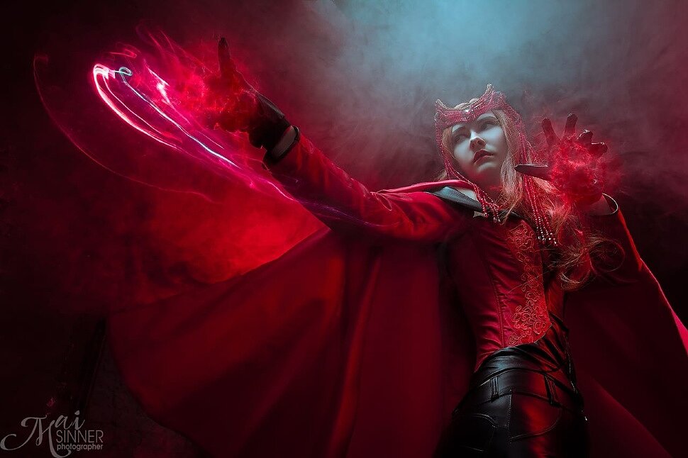 [Cosplay] Scarlet Witch (Marvel) by Shiera