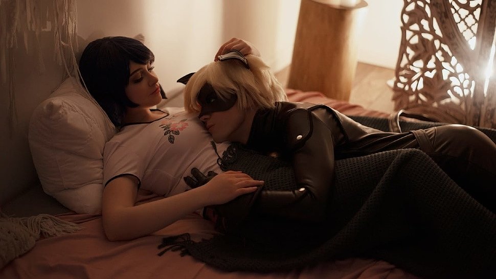 Russian Cosplay: Marinette Dupain Cheng & Cat Noir (Miraculous Ladybug)