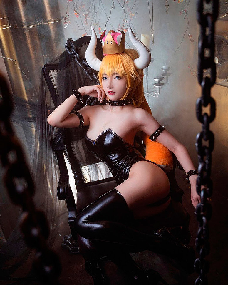 Cosplay: Bowsette (Mario) by wonderphoto_cos
