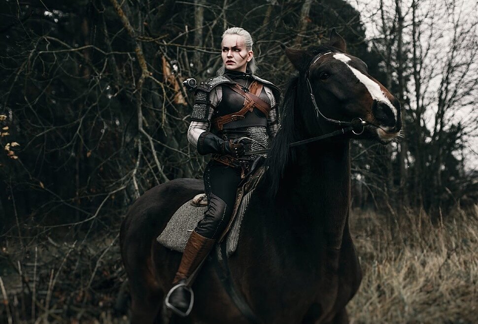Russian Cosplay: fem! Geralt (The Witcher) by Freaky Vitta