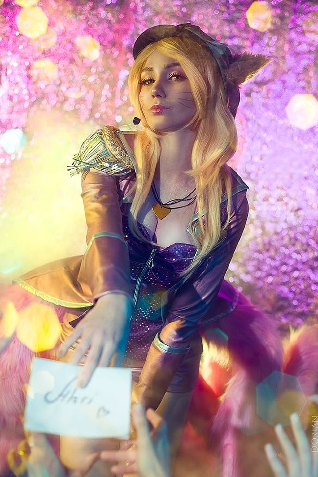 Russian Cosplay: Ahri (League of Legends) by Ekler