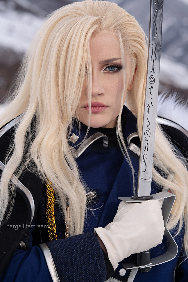 [Cosplay] Olivier Armstrong (Inspired by Fullmetal Alchemist: Brotherhood) by Narga