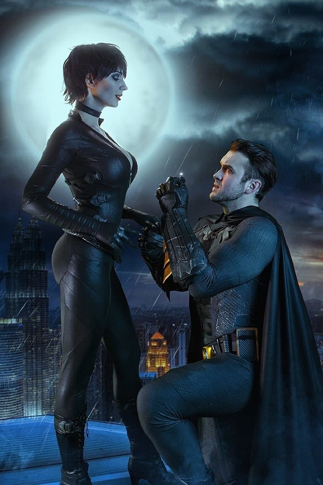 Russian Cosplay: Batman & Catwoman (DC Comics)