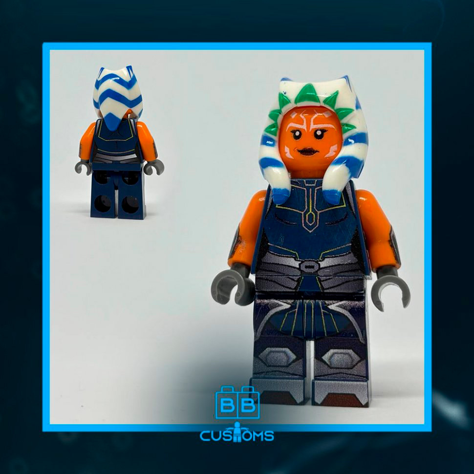 Sci-Fi Alien Heroine Minifigure Video