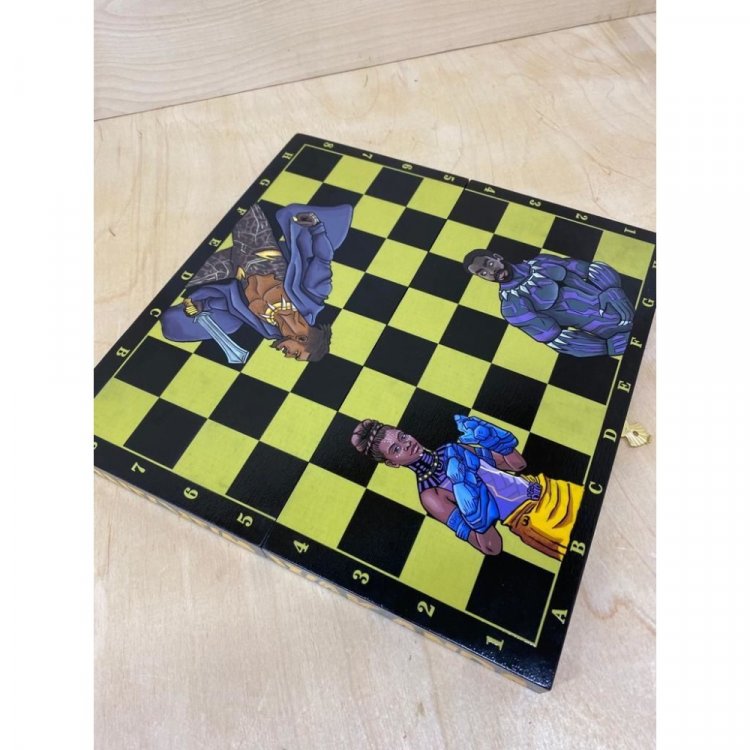 Handmade Black Panther (Yellow) Everyday Chess