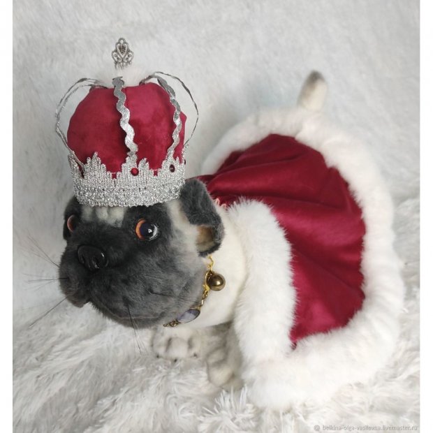 Pug (31 cm) Plush Toy