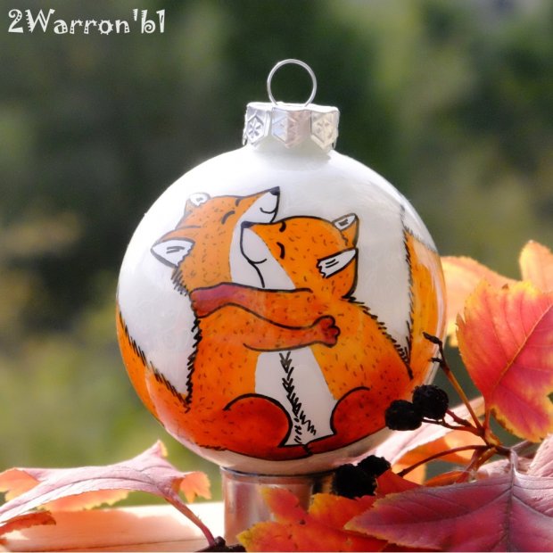 Hugging Foxes Christmas Ball