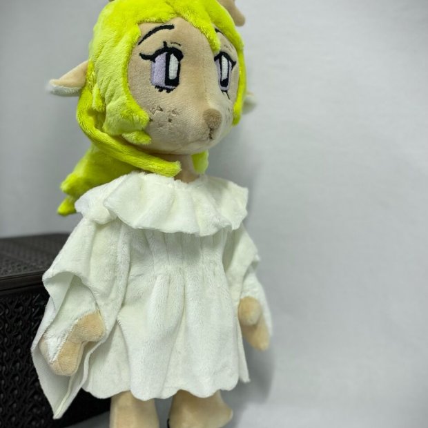 Noelle Festive Reindeer Plush Toy